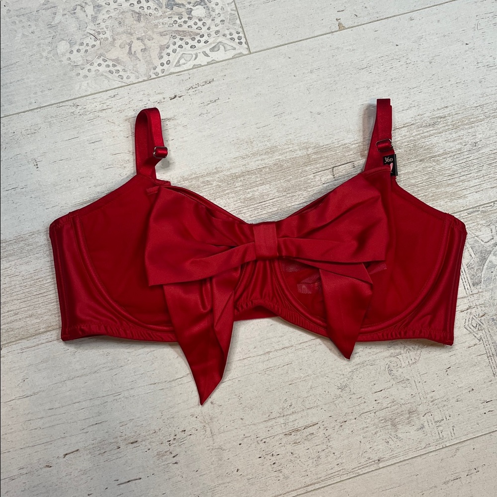 Victorias Secret Dream Angels Red Bow Pushup without Padding Bra 36D